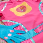 Disney Junior SuperKitties Ginny Ensemble de déguisement 5 pièces pour jeu de rôle de super-héros avec masque, gants et queue, taille 4 à 6X, enfants de 3 ans et plus par Just Play, jouets pour enfants à partir de 3 ans par Just Play Disney Junior SuperKitties Ginny Ensemble de déguisement 5 pièces pour jeu de rôle de super-héros avec masque, gants et queue, taille 4 à 6X, enfants de 3 ans et plus par Just Play, jouets pour enfants à partir de 3 ans par Just Play